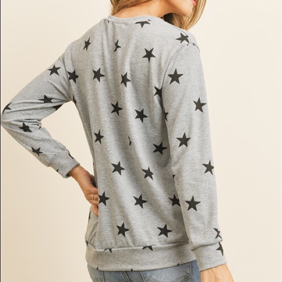 ⭐️ STAR PULLOVER⭐️ - Picture 3 of 3